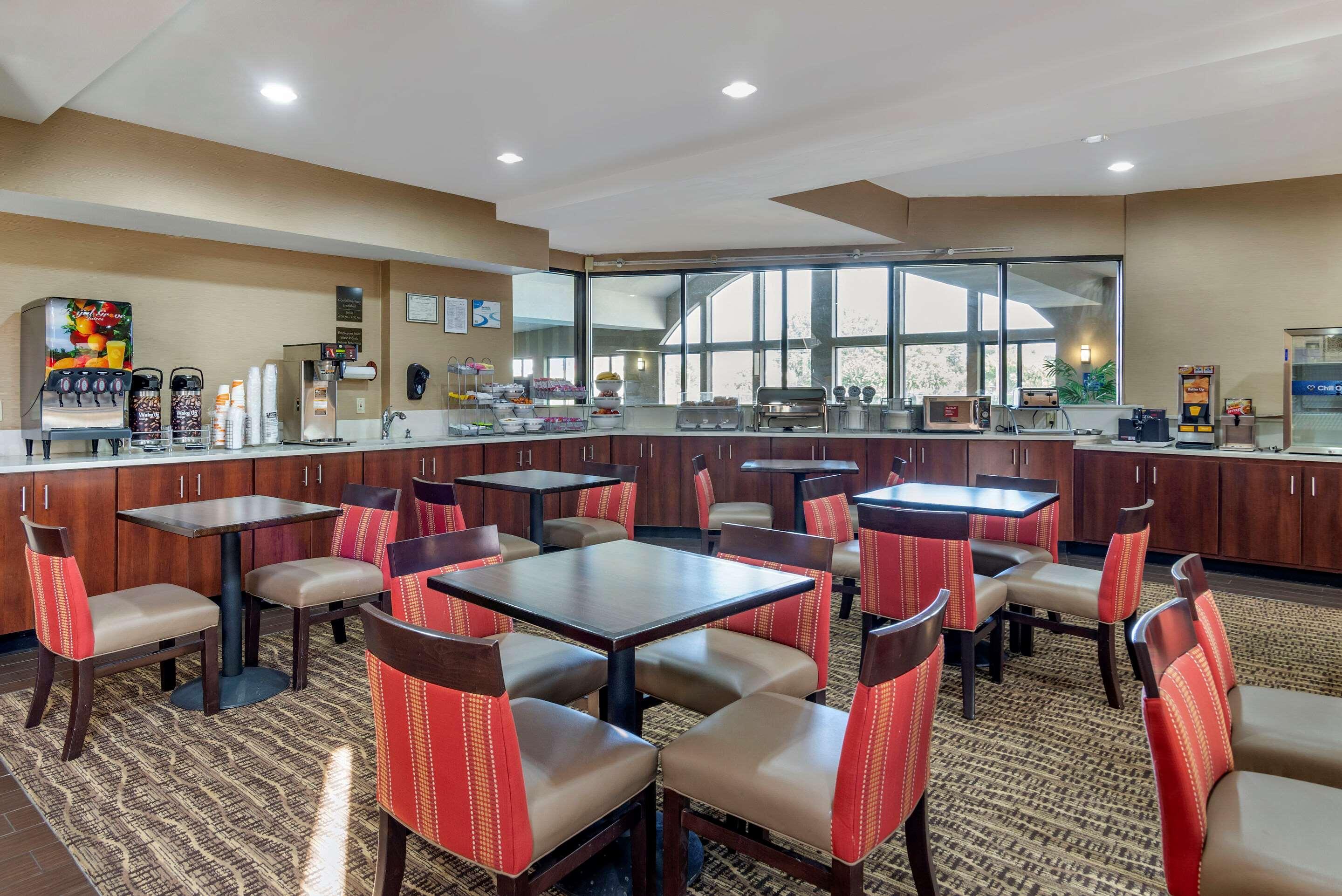 Comfort Suites Near Robins Air Force Base Warner Robins Exterior foto