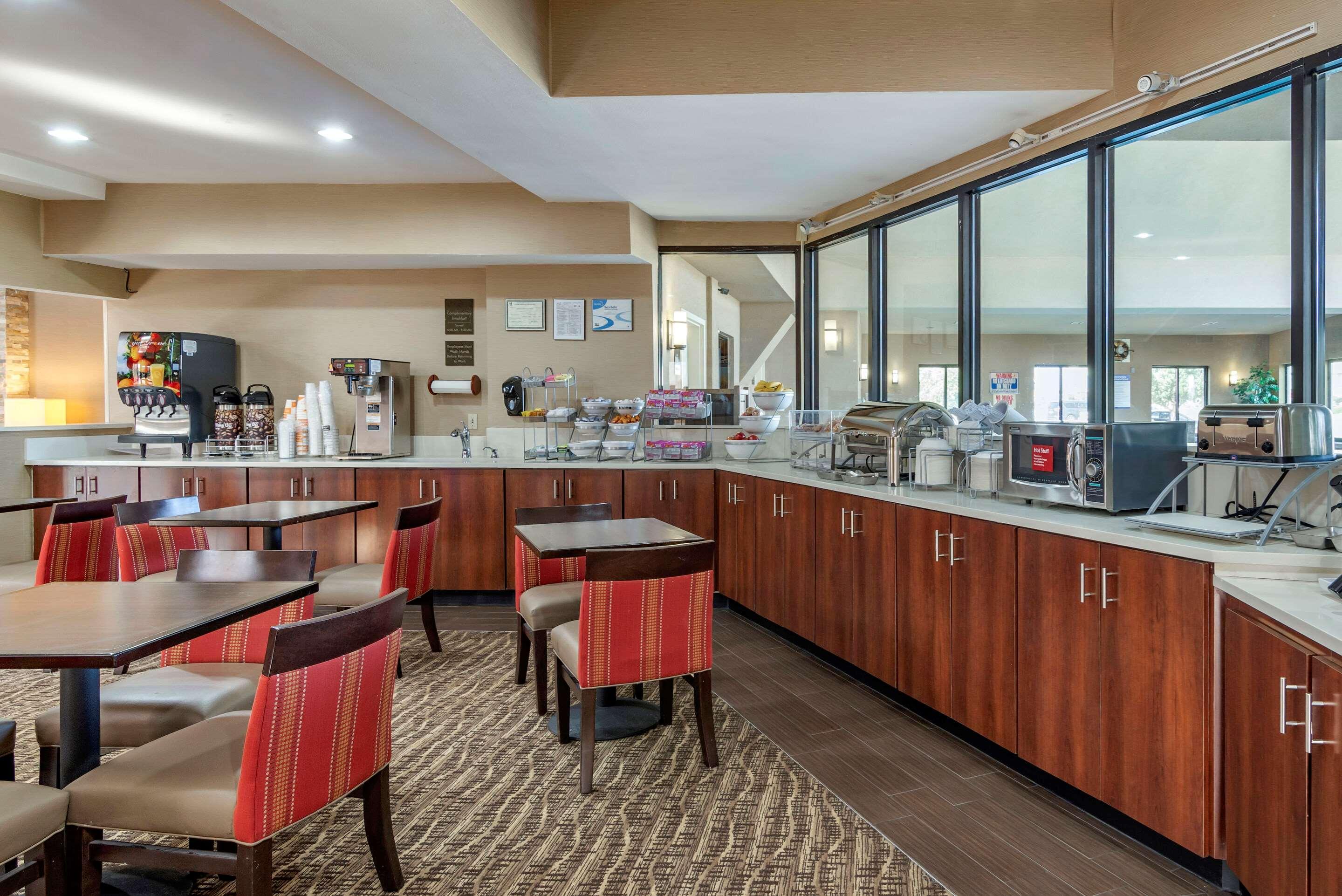 Comfort Suites Near Robins Air Force Base Warner Robins Exterior foto
