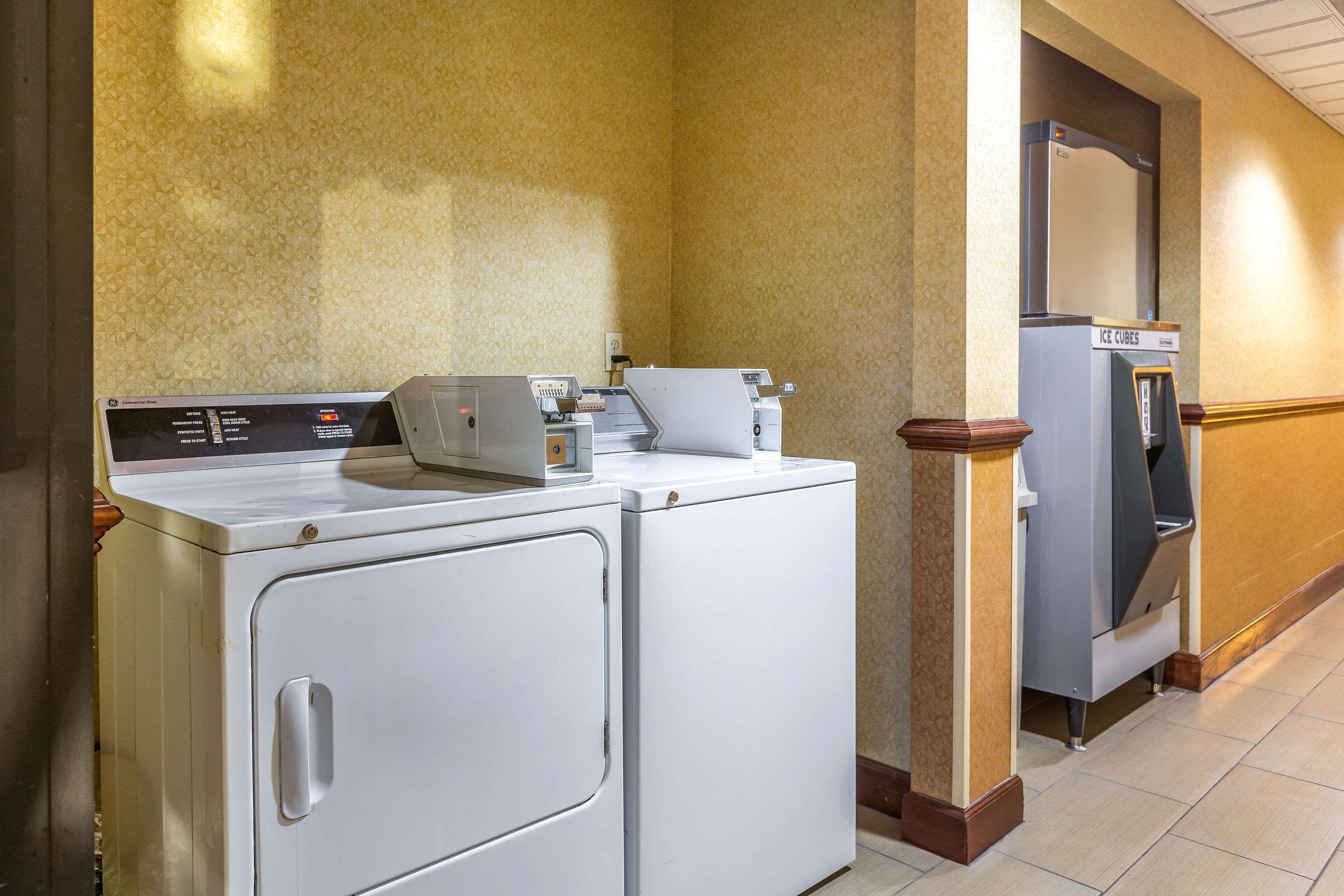 Comfort Suites Near Robins Air Force Base Warner Robins Exterior foto